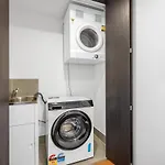 One Bedroom Apartment Next To Canberra Central