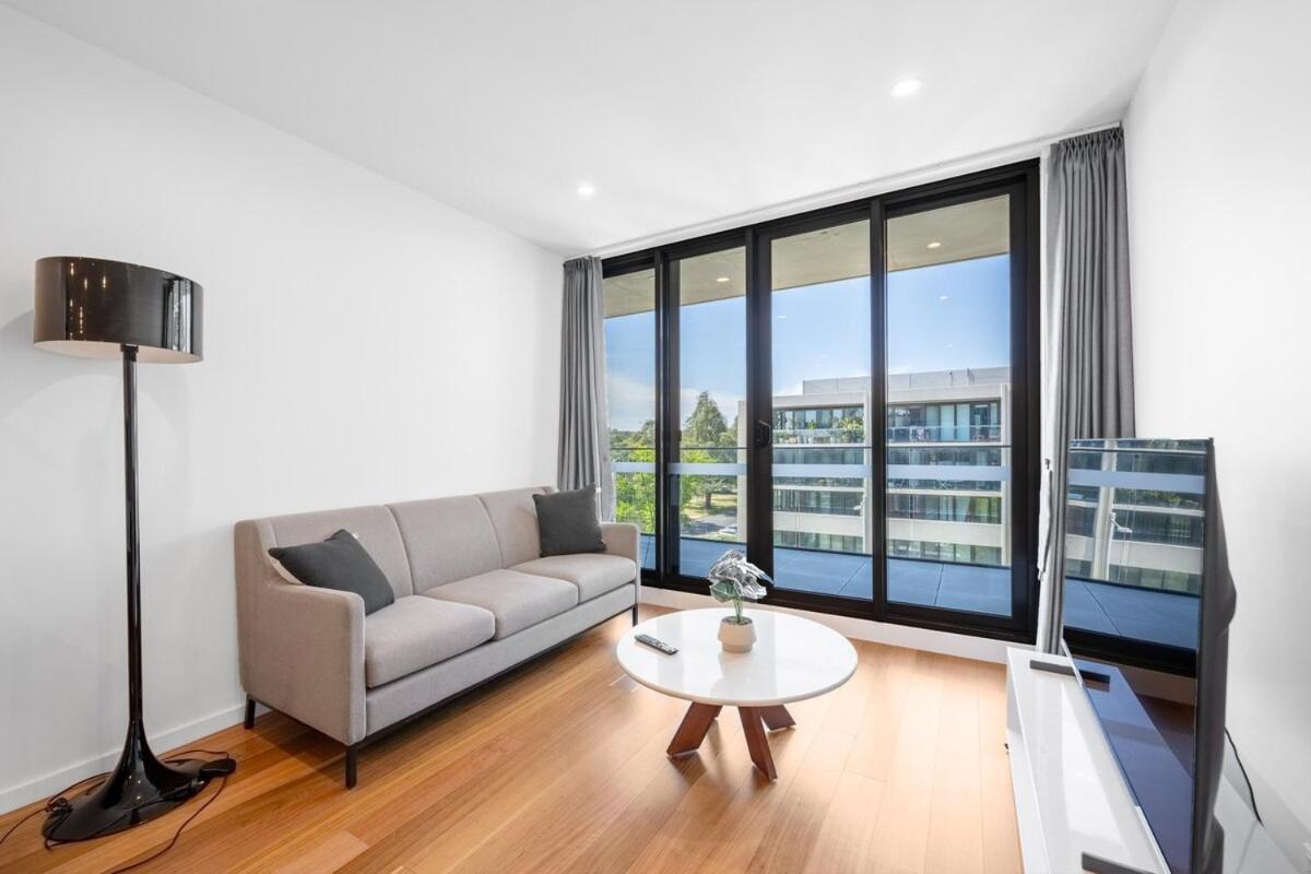 One Bedroom Next To Apartment Canberra